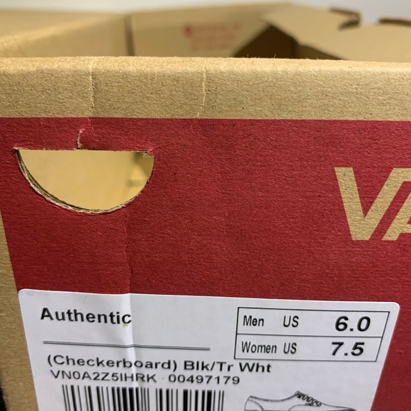 Vans - Picture 4 of 5